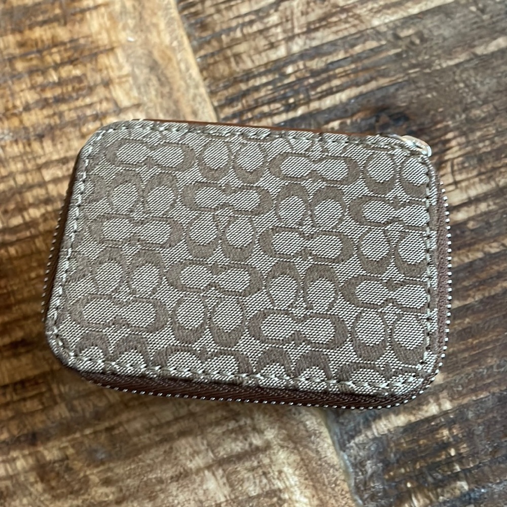 Brown coach bill box case